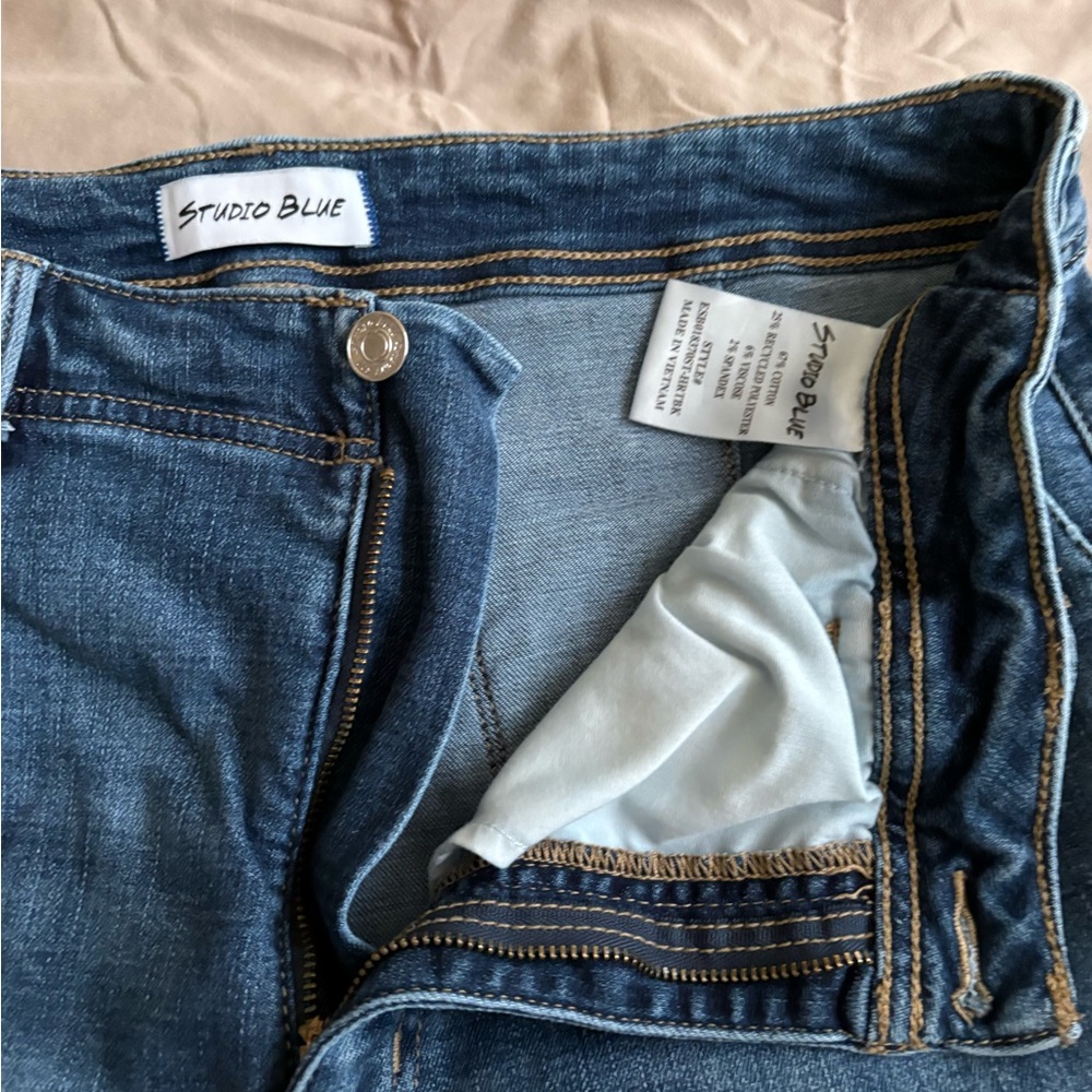 Studio Women's Blue Jeans